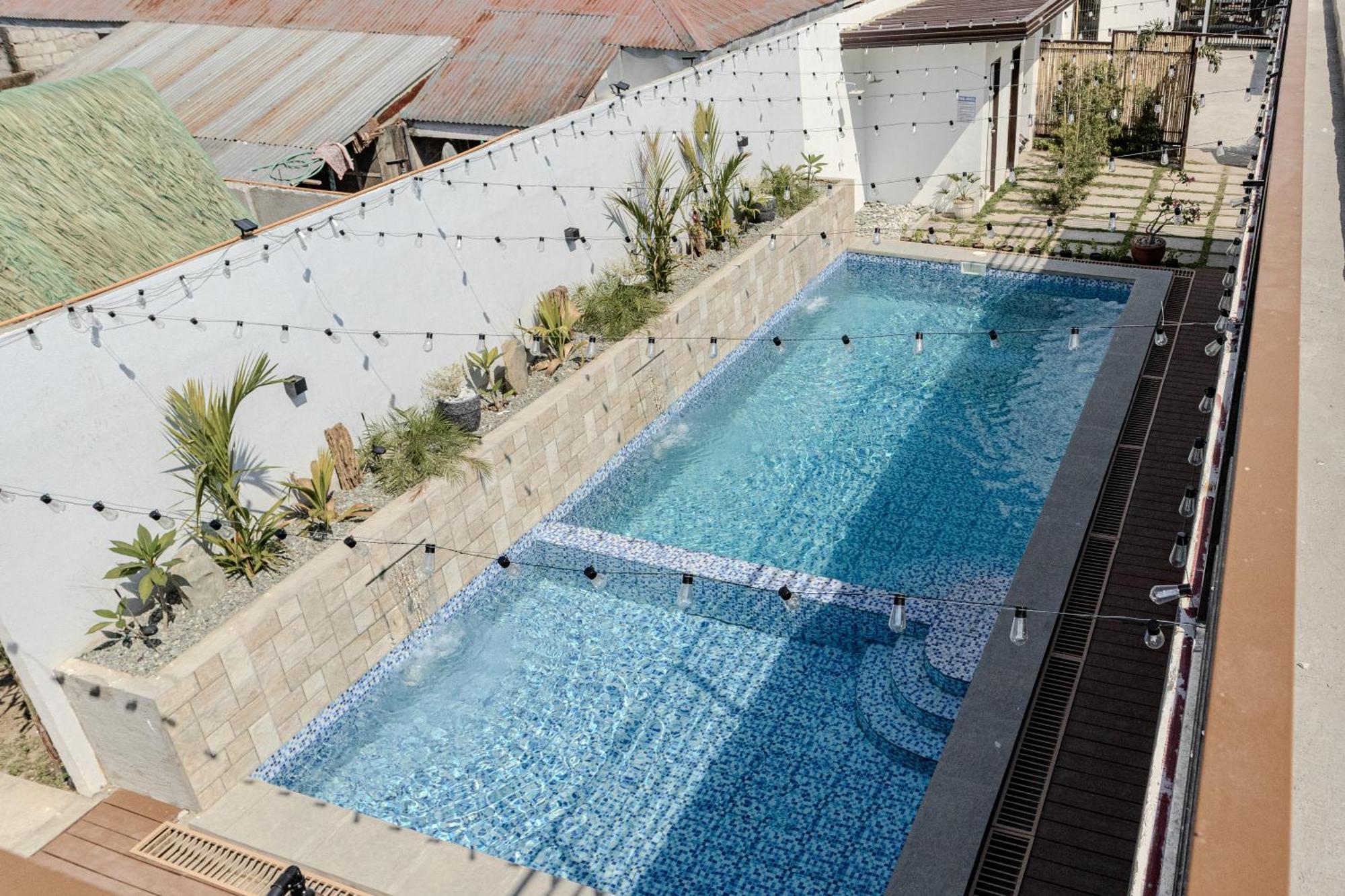 A Poolside Cafe Resort Magalang Kültér fotó